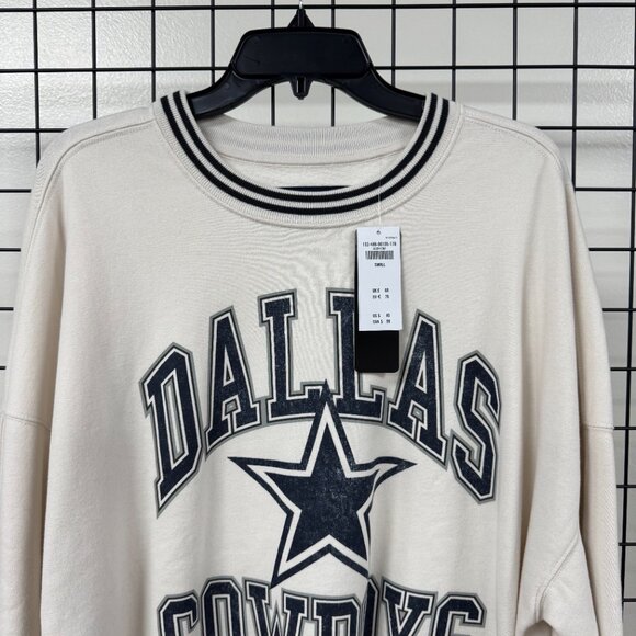 Dallas Cowboys Graphic Oversized Sunday Crew - Picture 6 of 7